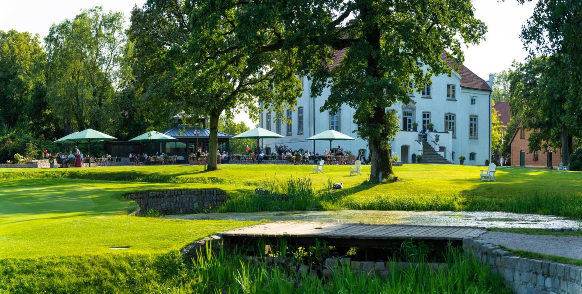 Hotel & Gaestehaus Gut Kaden Alveslohe Exterior foto